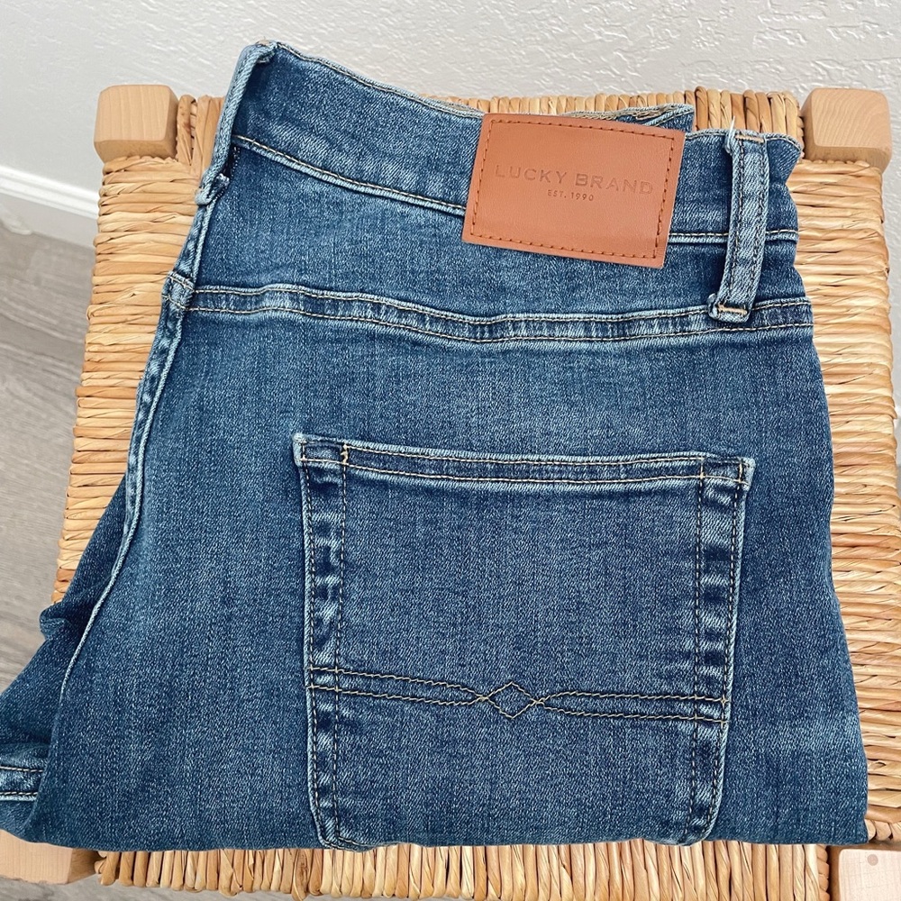 Lucky Jeans Size 32